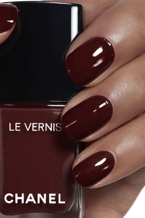 chanel le vernis rouge brun